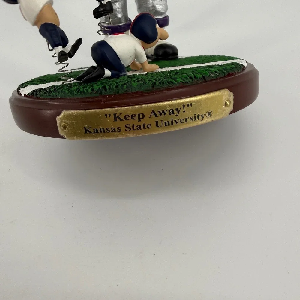 Kansas State University‎ Willie the Wildcat Bobblehead Figurine  Limited Ed 2004